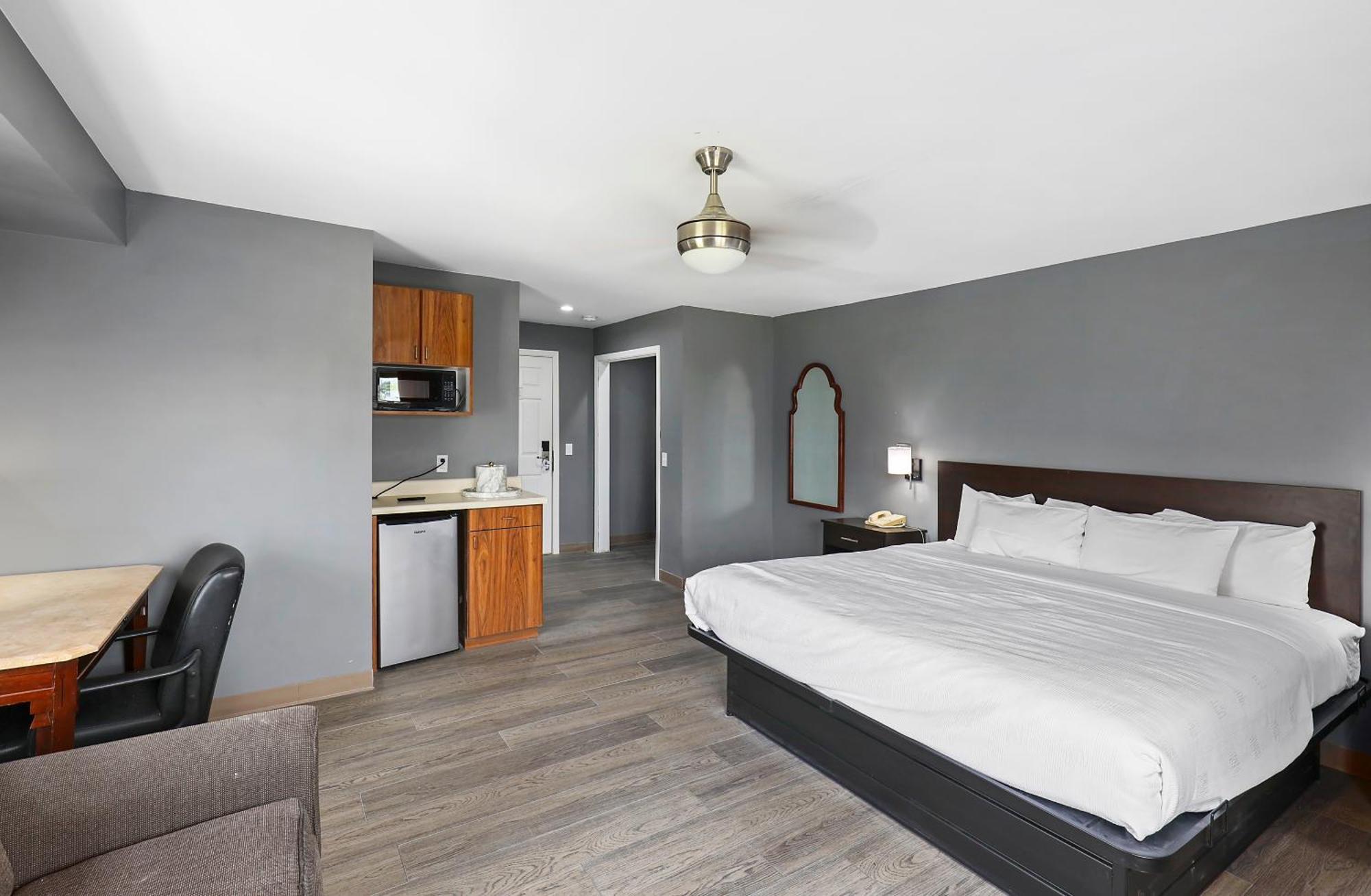 Four Seasons Country Inn Глазго Экстерьер фото